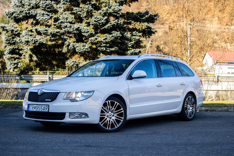 Škoda Superb Combi