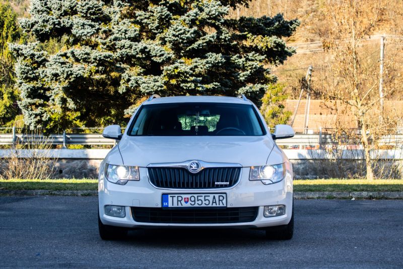 Škoda Superb Combi