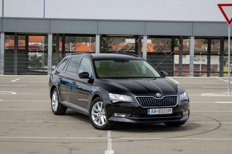 Škoda Superb Combi