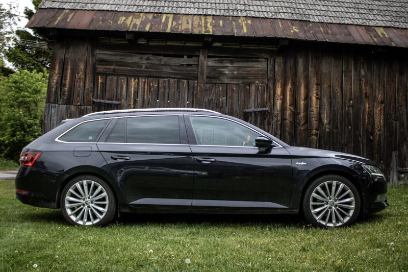 Škoda Superb Combi
