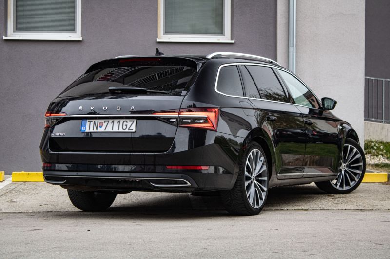 Škoda Superb Combi