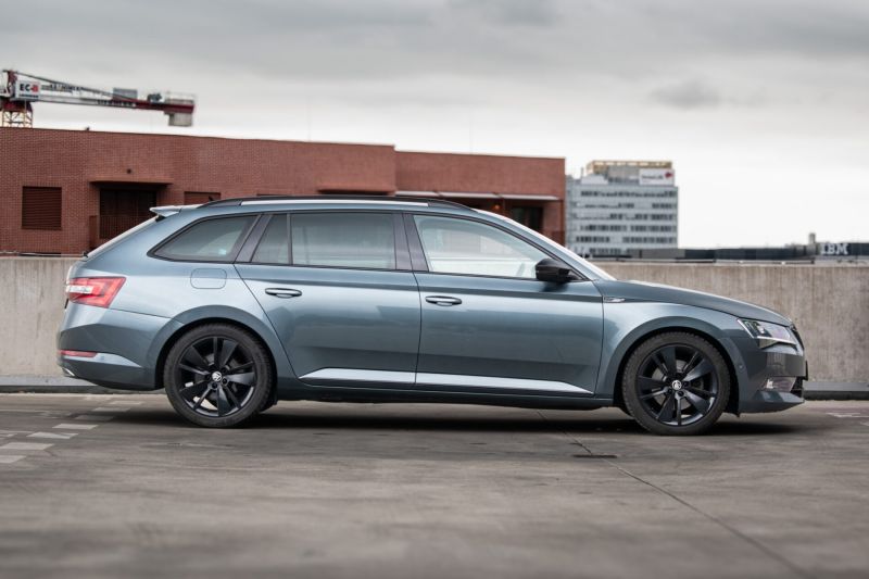 Škoda Superb Combi