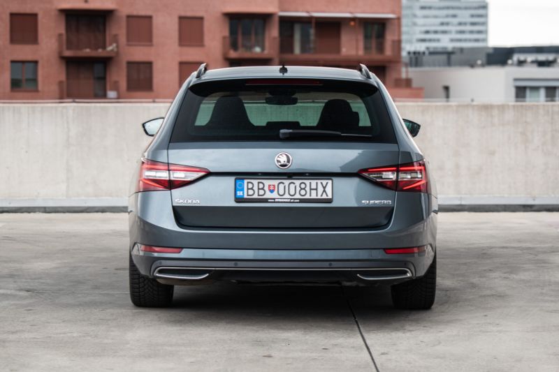 Škoda Superb Combi