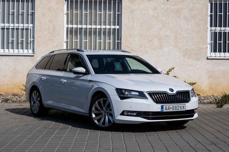 Škoda Superb Combi