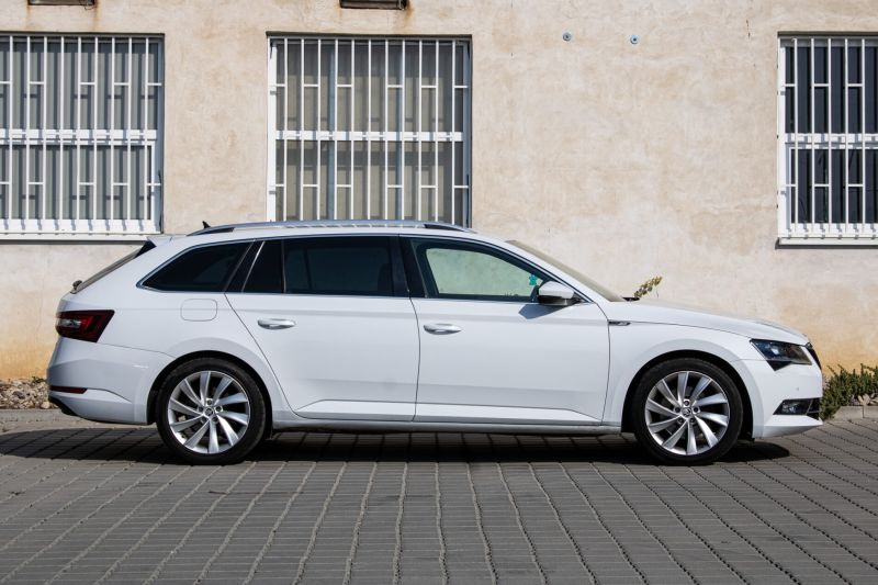 Škoda Superb Combi