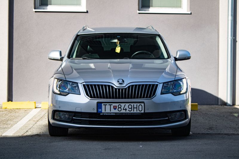 Škoda Superb Combi