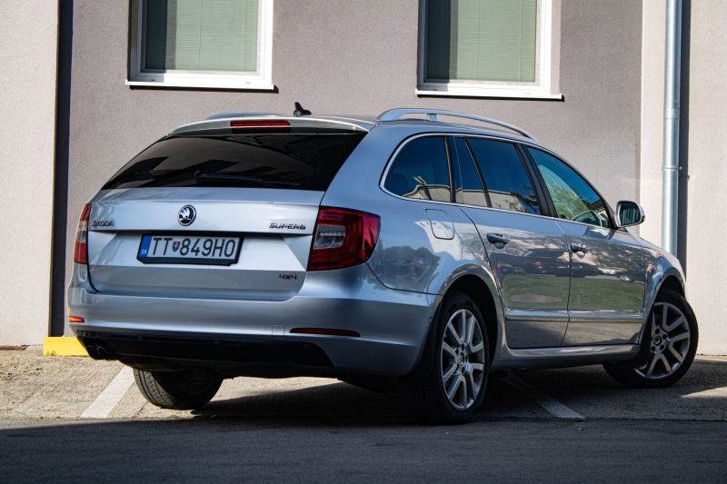 Škoda Superb Combi