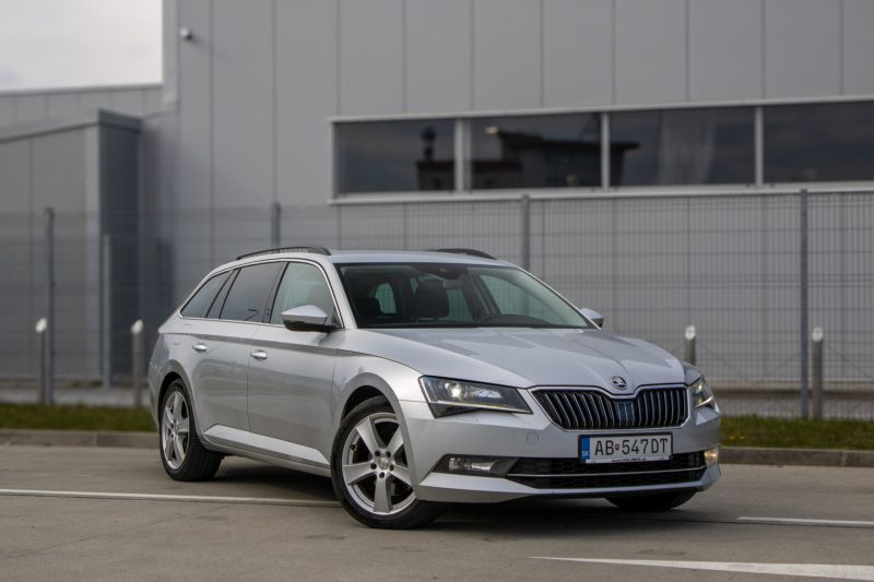 Škoda Superb Combi