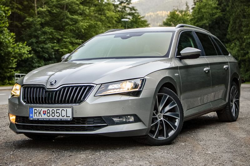 Škoda Superb Combi