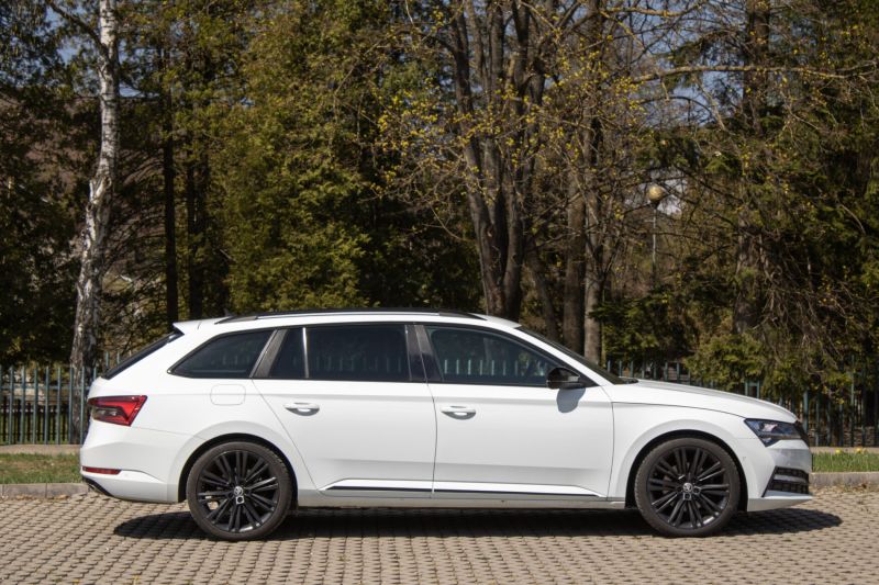 Škoda Superb Combi