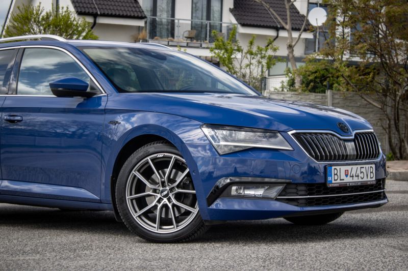 Škoda Superb Combi
