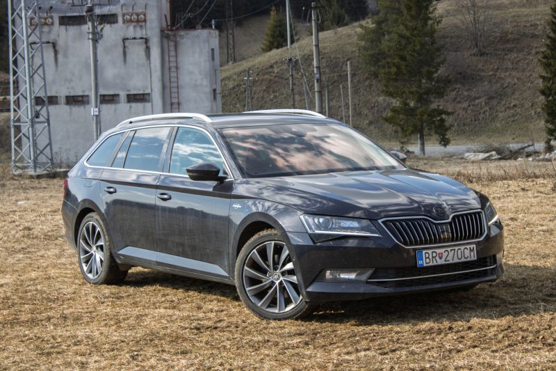 Škoda Superb Combi