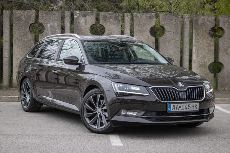 Škoda Superb Combi