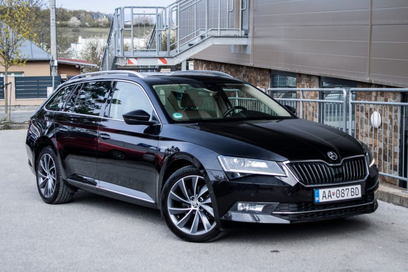 Škoda Superb Combi