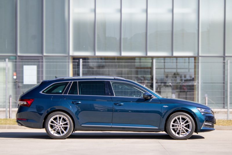 Škoda Superb Combi