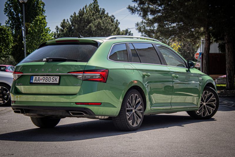 Škoda Superb Combi