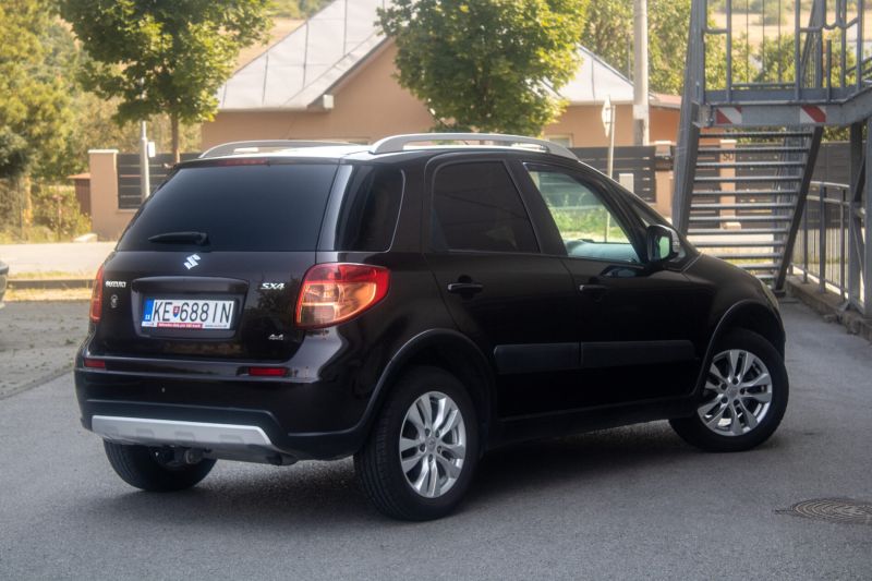 Suzuki SX4