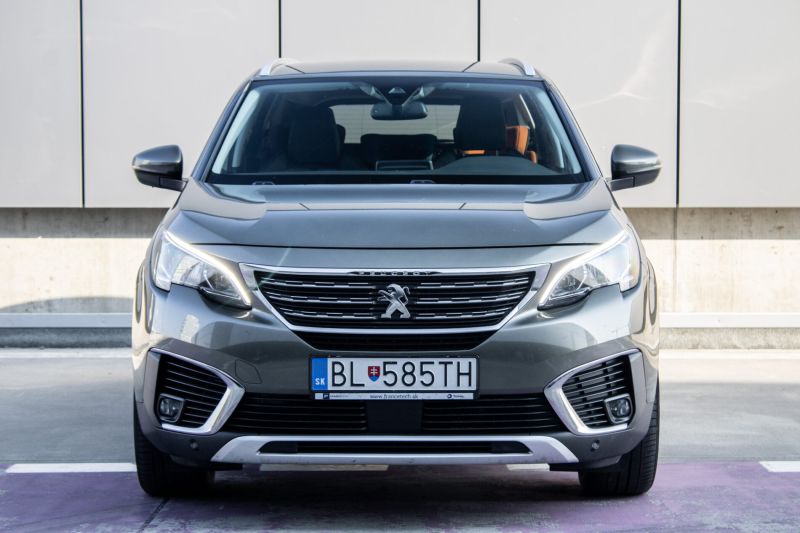 Peugeot 5008