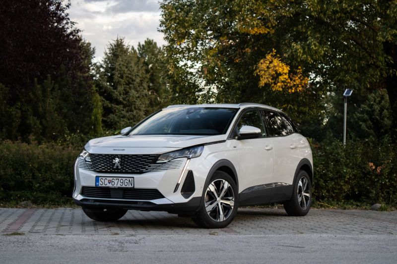Peugeot 3008 2020 na predaj
