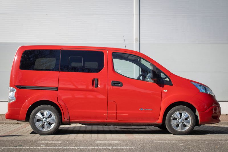 Nissan NV200