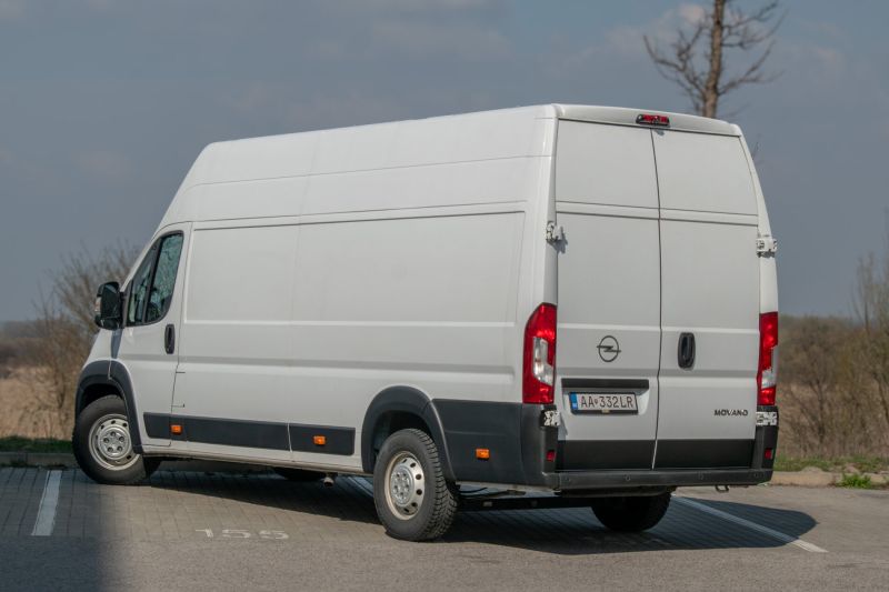 Opel Movano