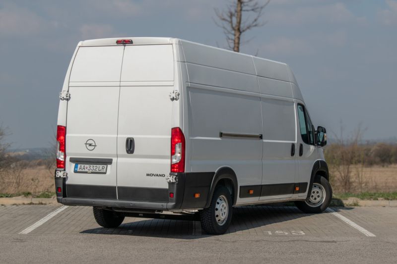 Opel Movano