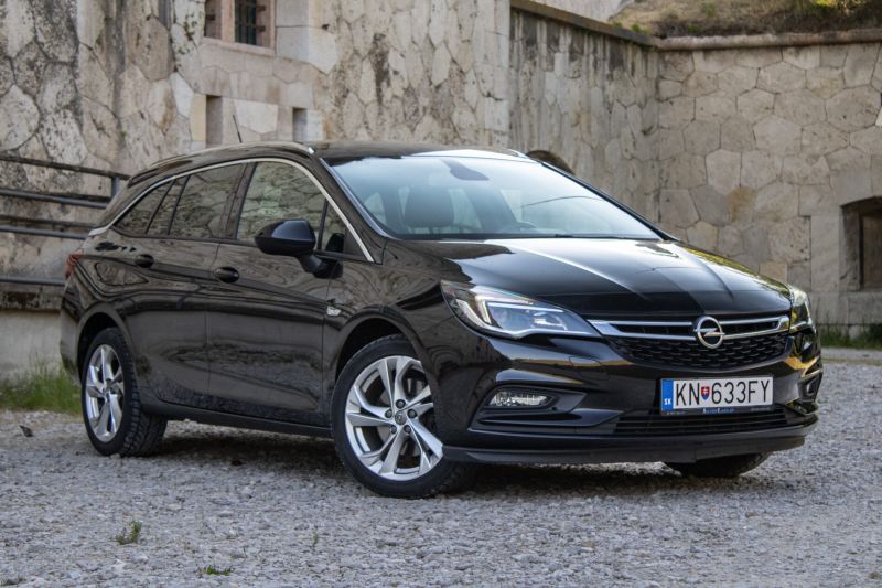 Opel Astra ST