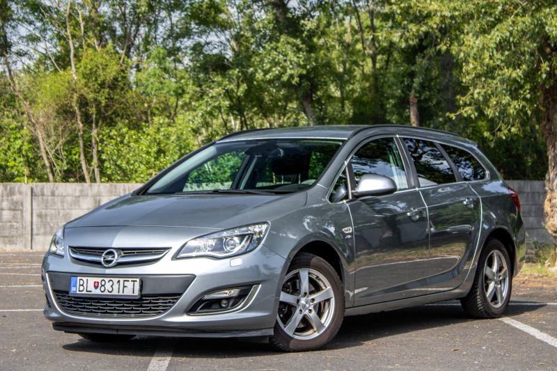 Opel Astra ST