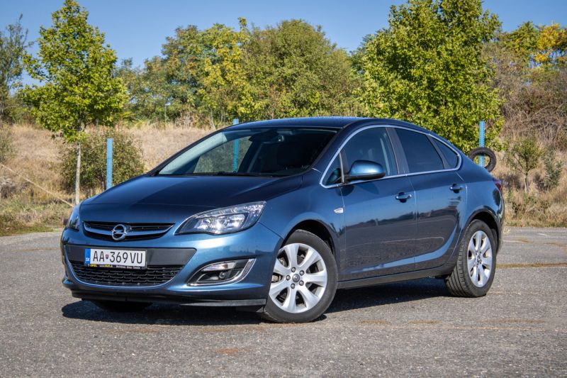 Opel Astra 2014 na predaj