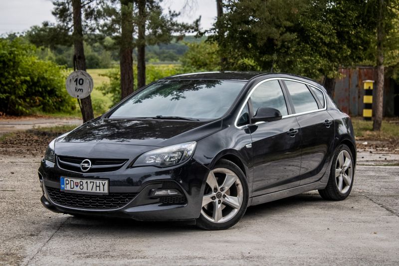 Opel Astra 2014 na predaj