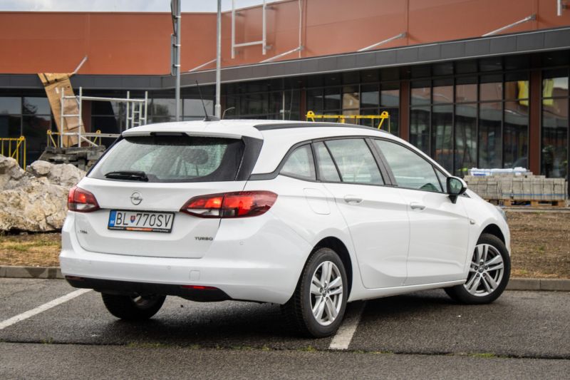 Opel Astra ST