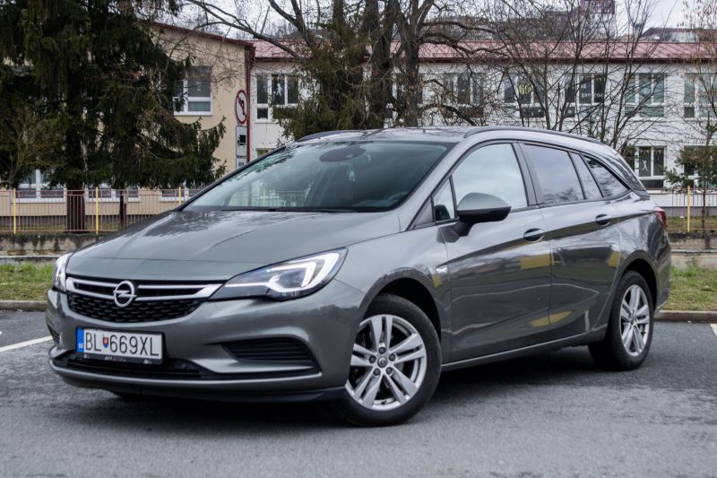 Opel Astra ST