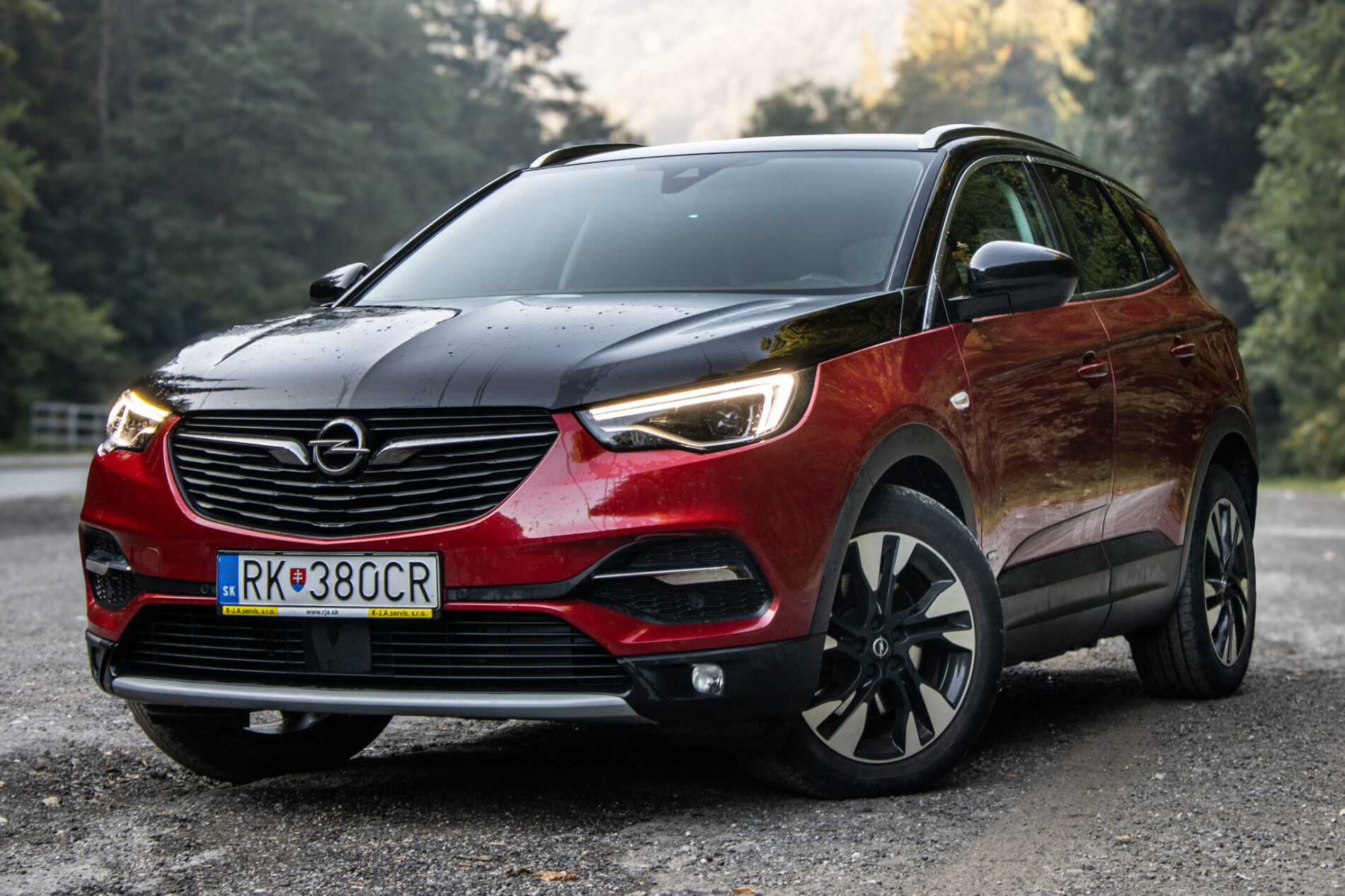 Opel Grandland na predaj – aktuálna ponuka vozidiel na Carselect.sk