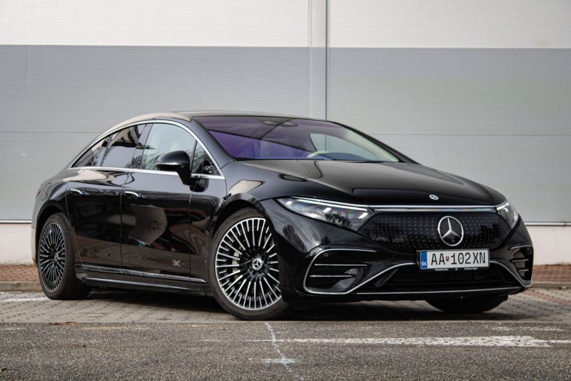 Mercedes-Benz EQS