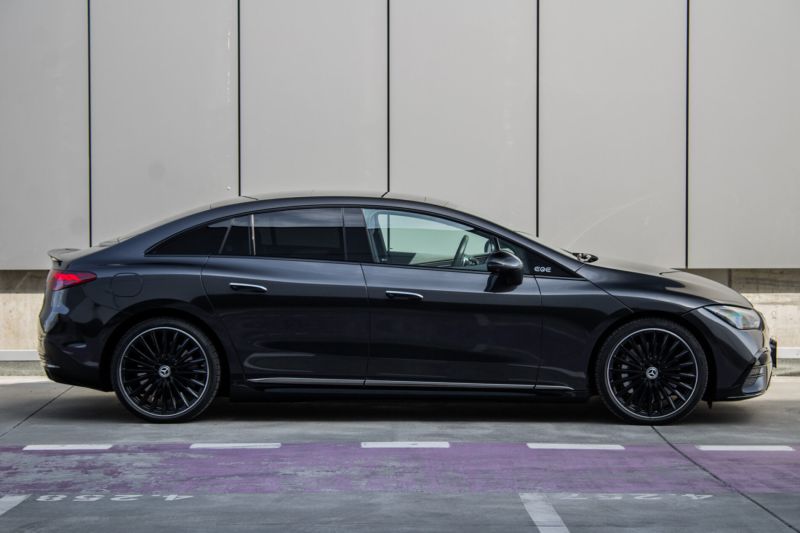 Mercedes-Benz EQE