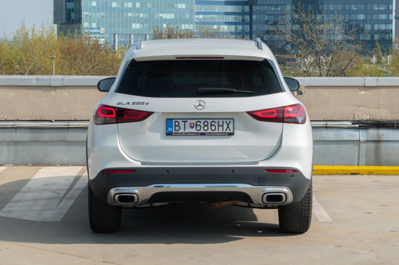 Mercedes-Benz GLA trieda