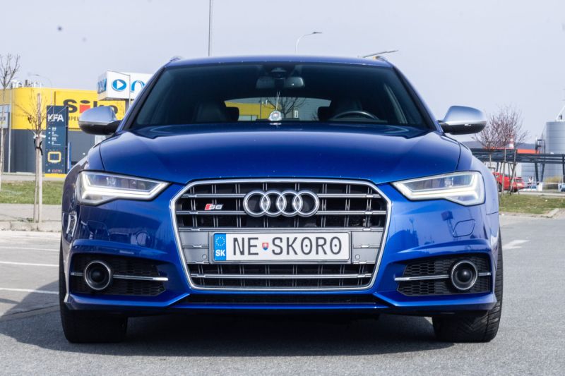 Audi S6 Avant