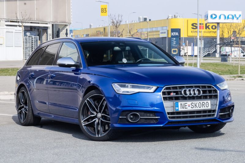 Audi S6 Avant