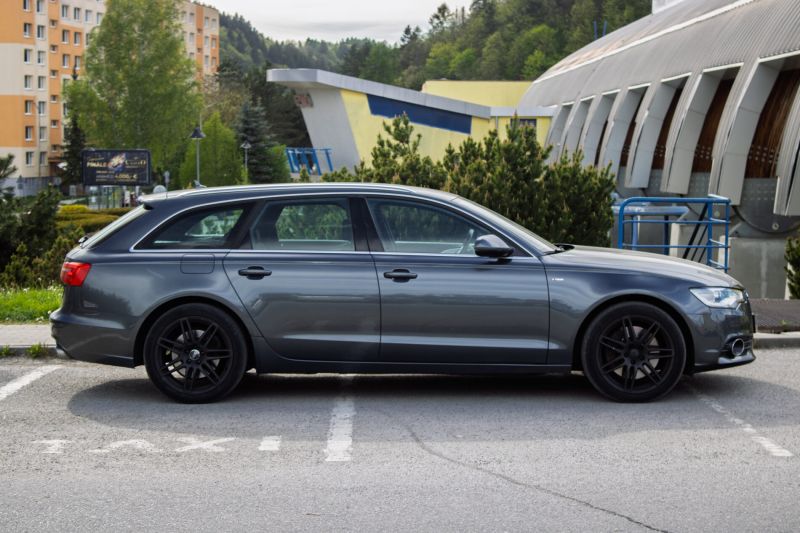 Audi A6 Avant