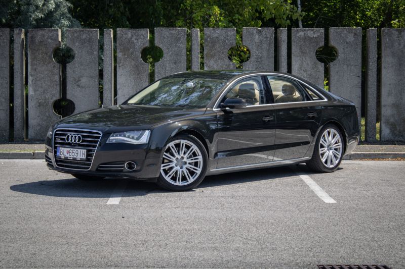 Audi A8