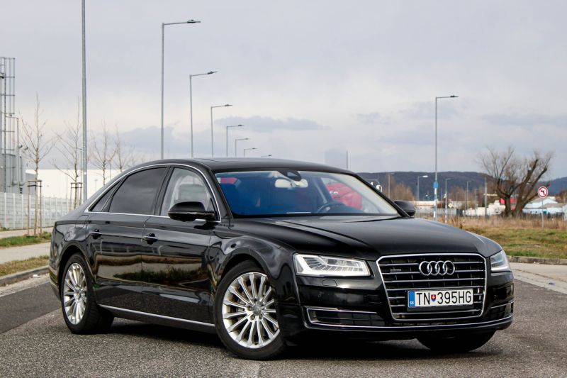 Audi A8