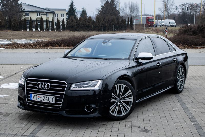 Audi A8