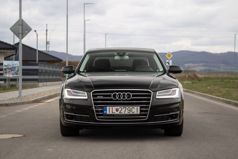 Audi A8