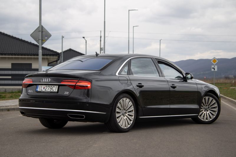 Audi A8