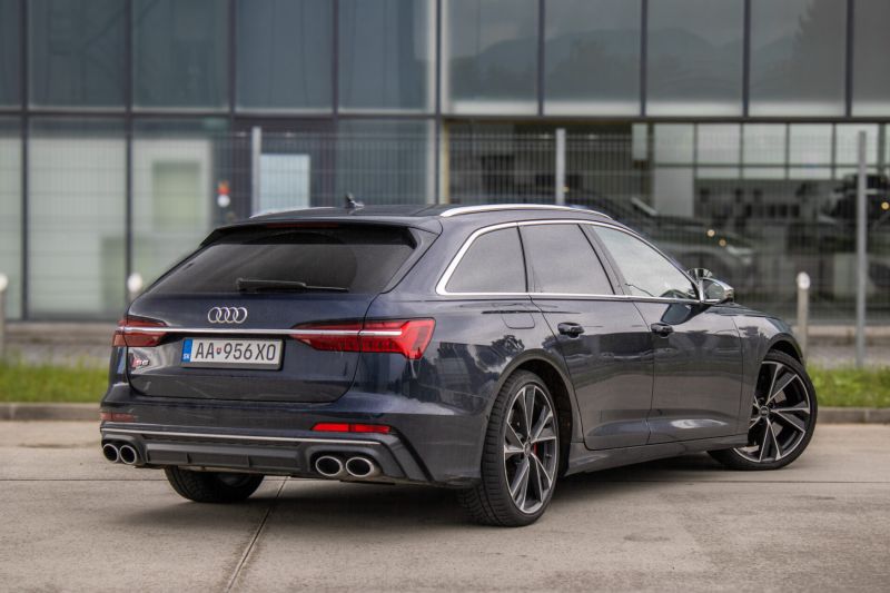 Audi S6 Avant