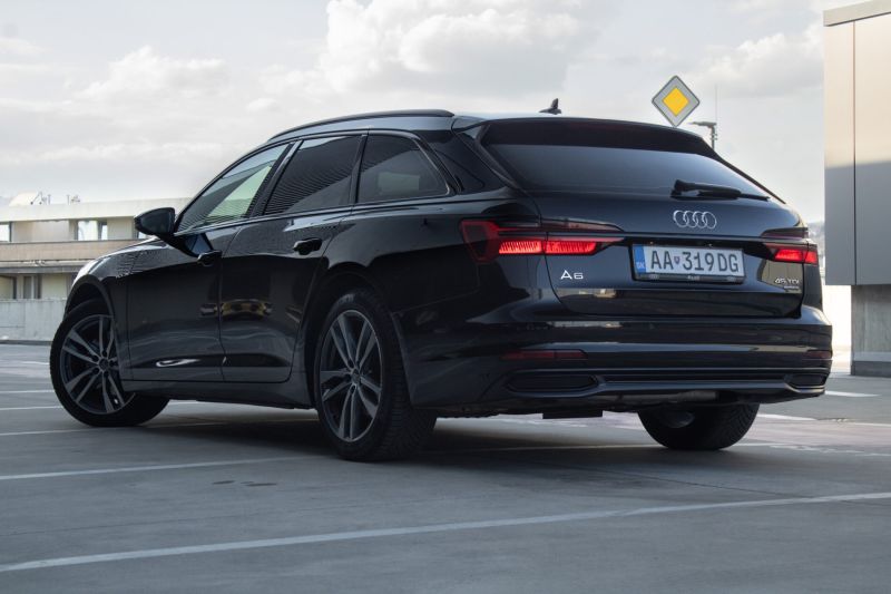 Audi A6 Avant
