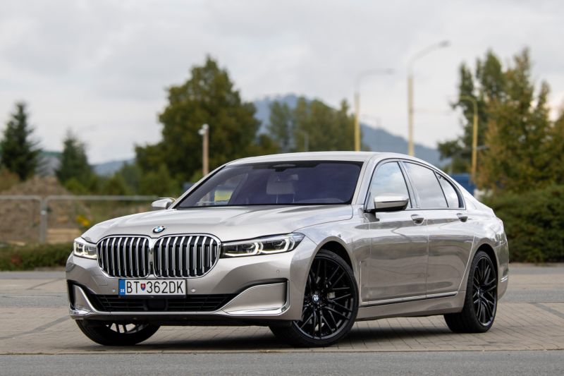 BMW Rad 7 2021 na predaj