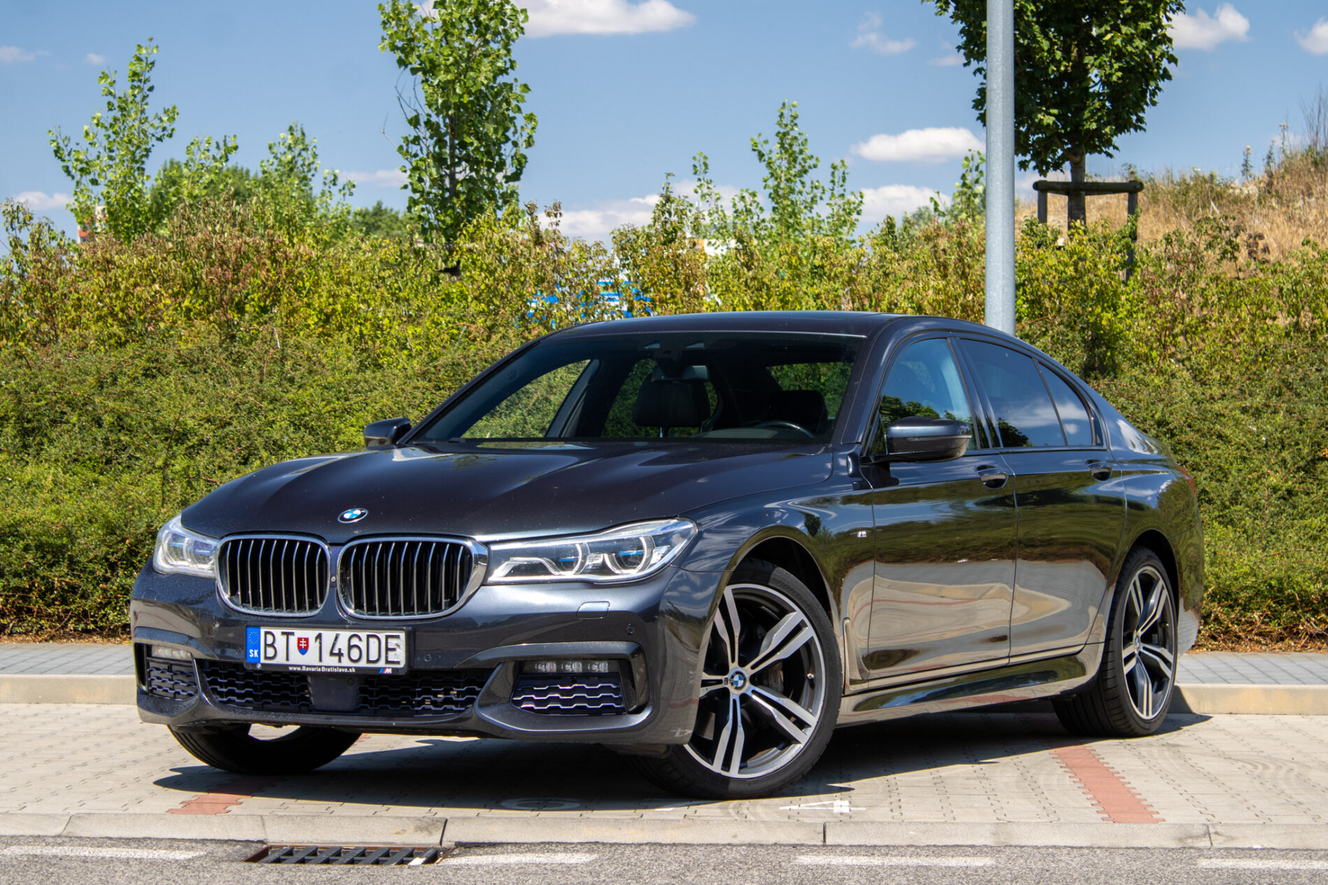 BMW Rad 7 2017 na predaj