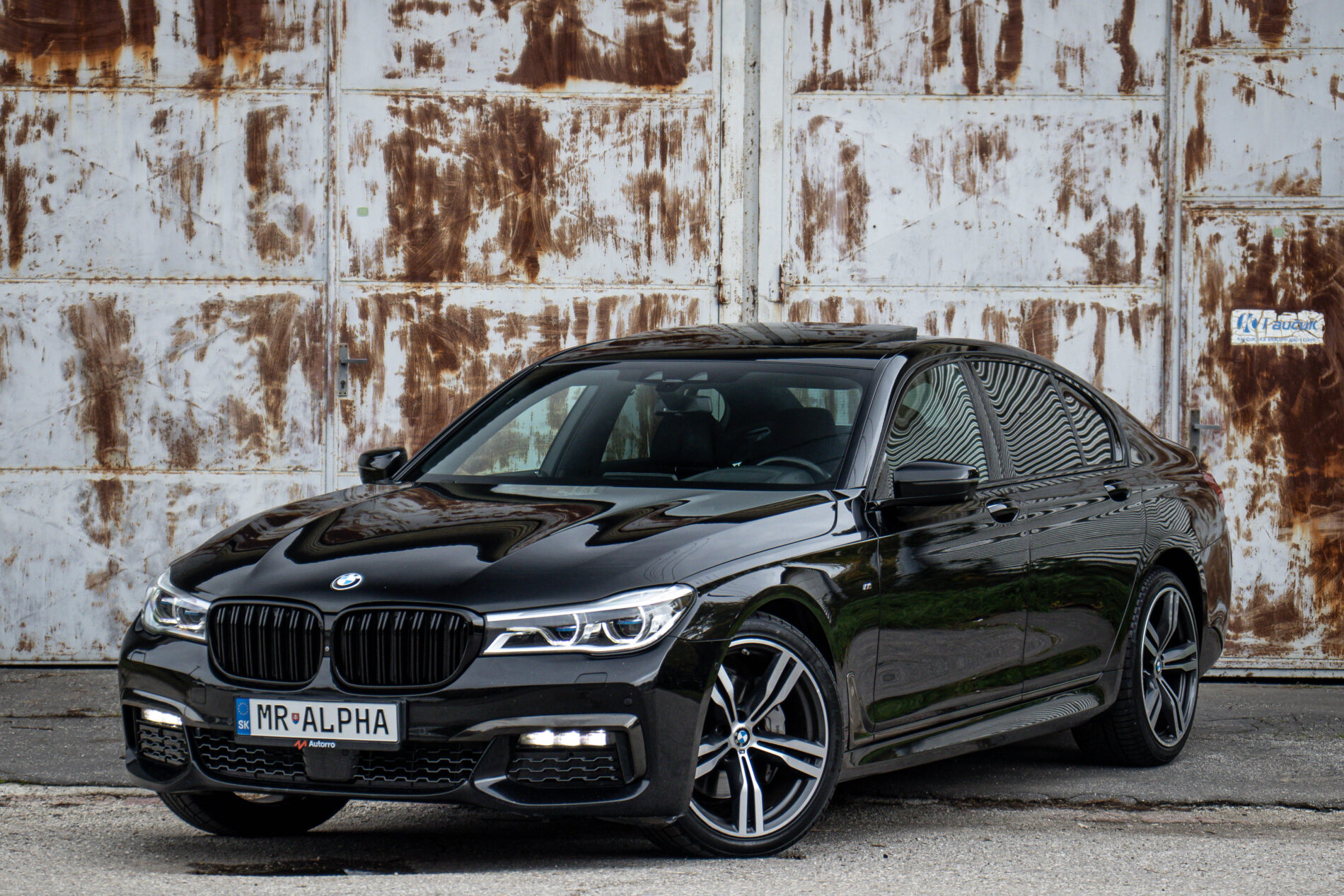 BMW Rad 7 2017 na predaj