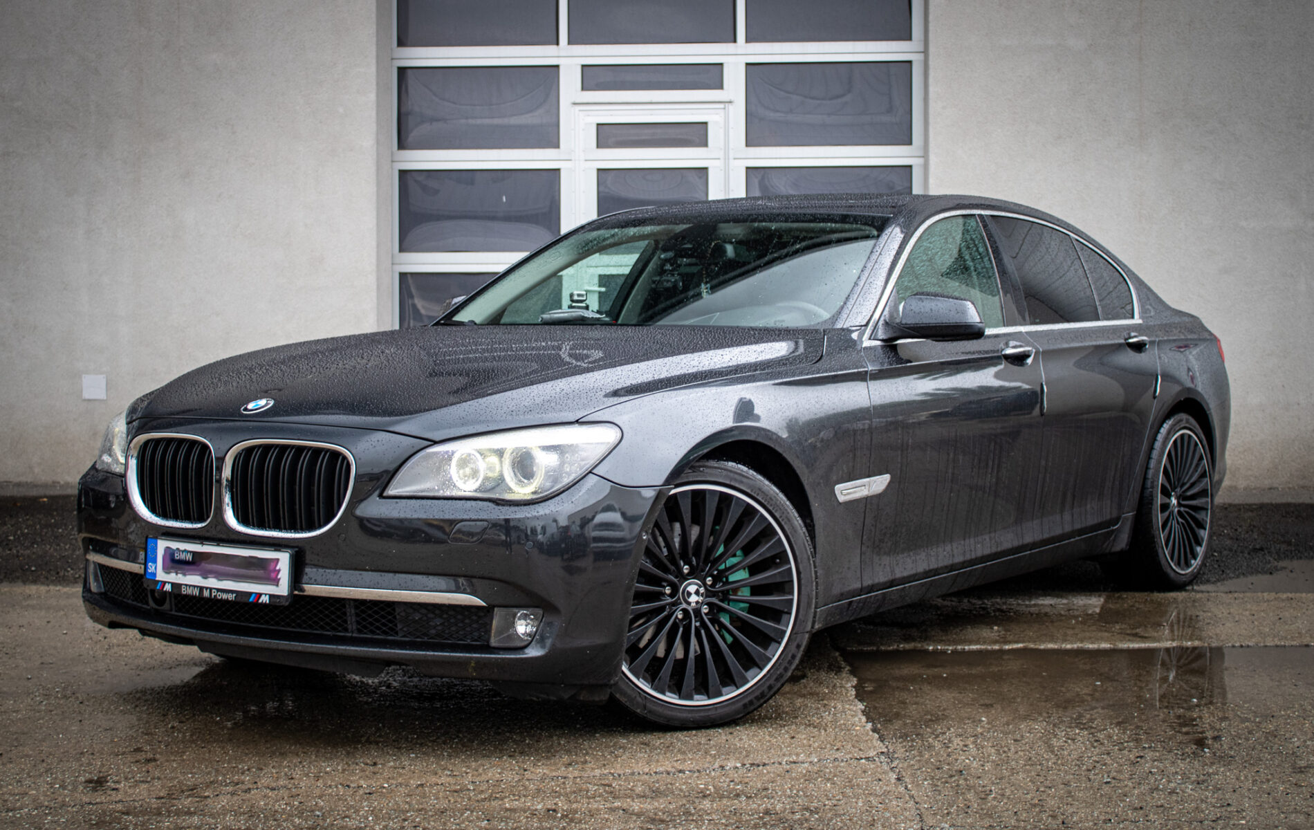 BMW Rad 7 2010 na predaj